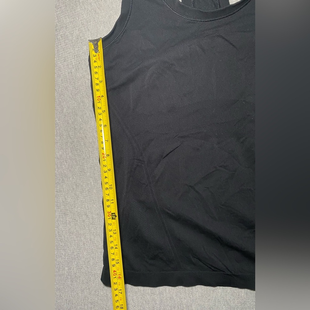Athleta Momentum Tank Athleisure Sporty Gym Workout Women's sz Medium - Picture 7 of 9